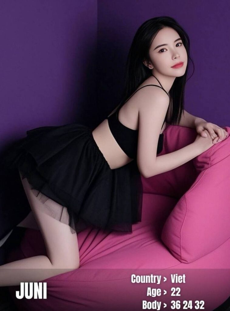 Sexy Malaysian local girl giving b2b massage in hotel room